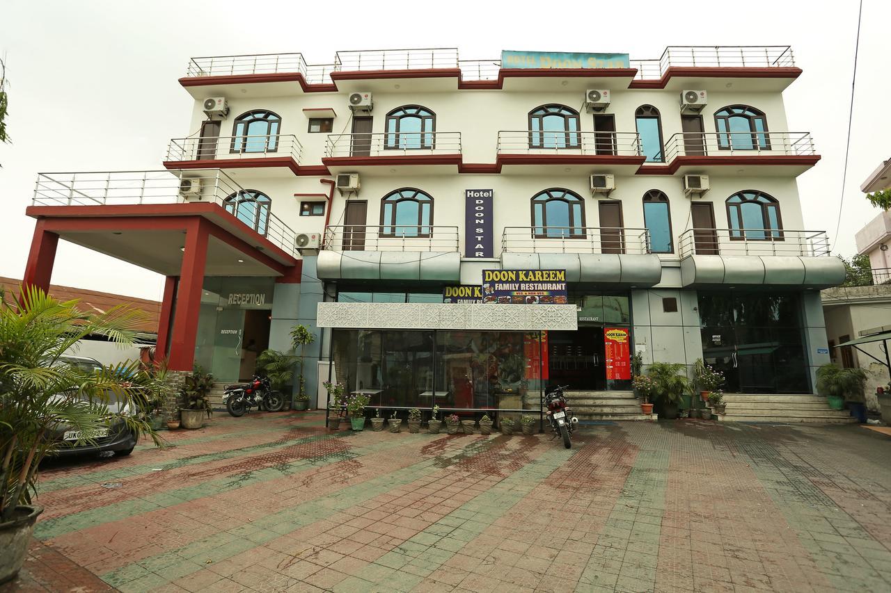 Oyo 9905 Hotel Doon Star Dehradún Kültér fotó